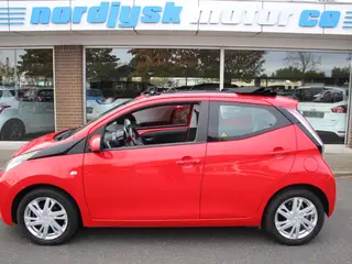 Toyota Aygo 1,0 VVT-i x-wave Sky