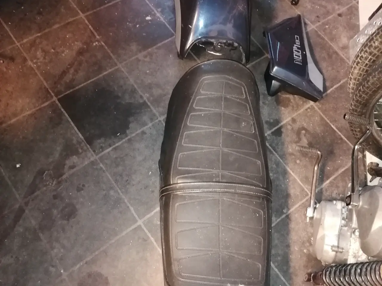 Billede 10 - Reservedele til Honda cb400N
