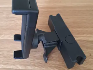 Tablet holder 