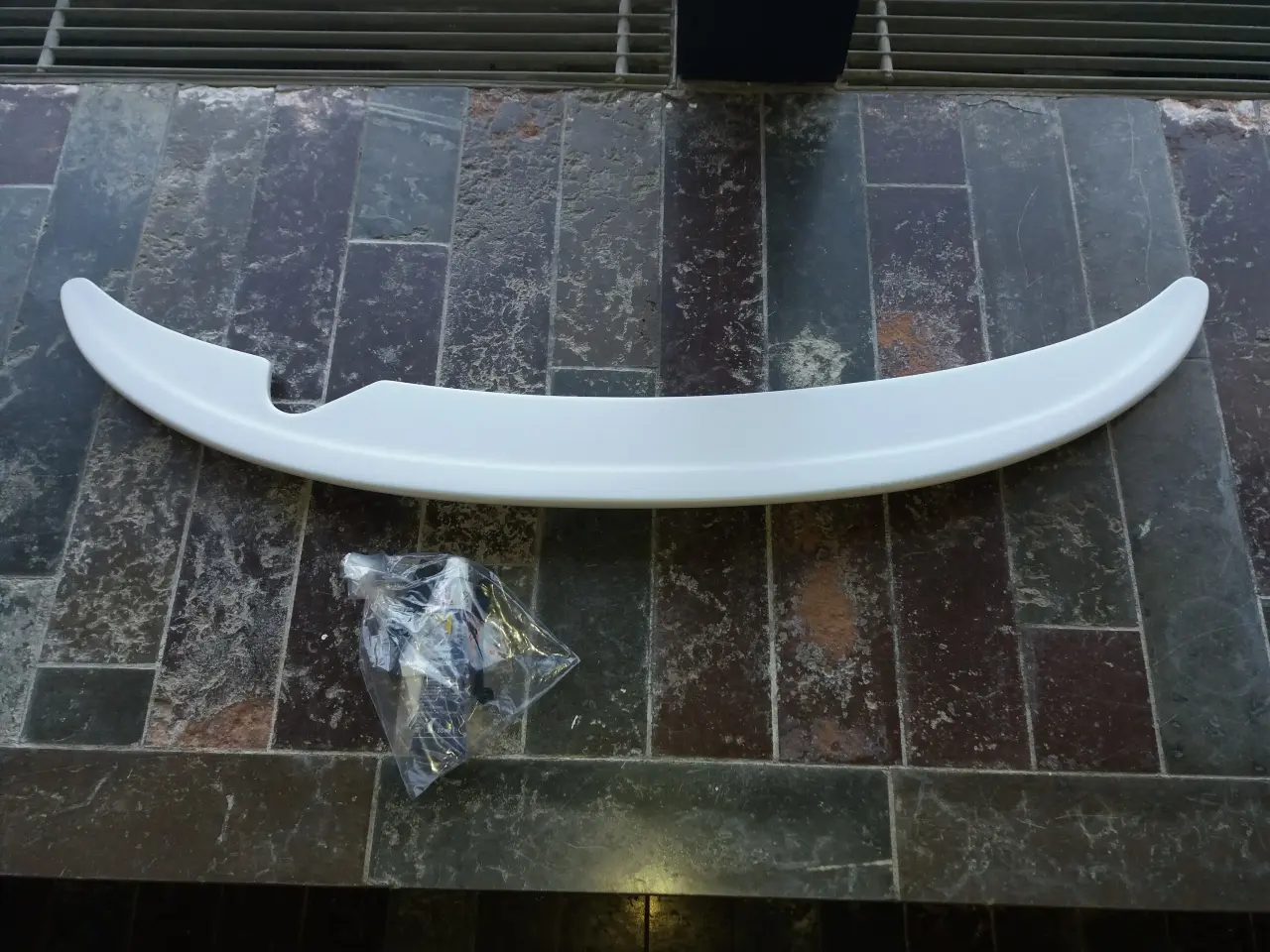 Billede 1 - Spoiler bag Toyota Corolla