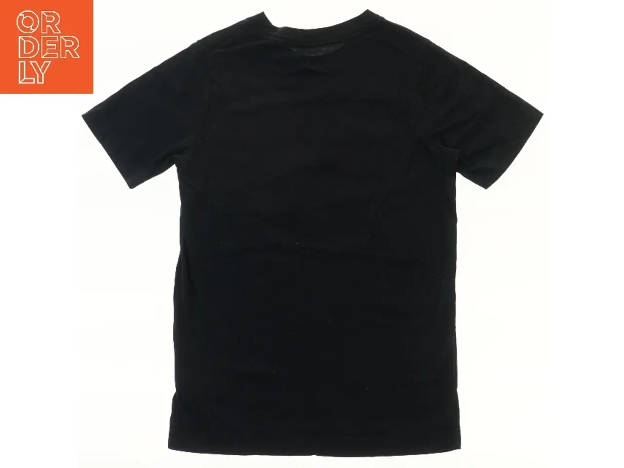 Billede 2 - Sort T-shirt med tryk fra Nike (str. 128)