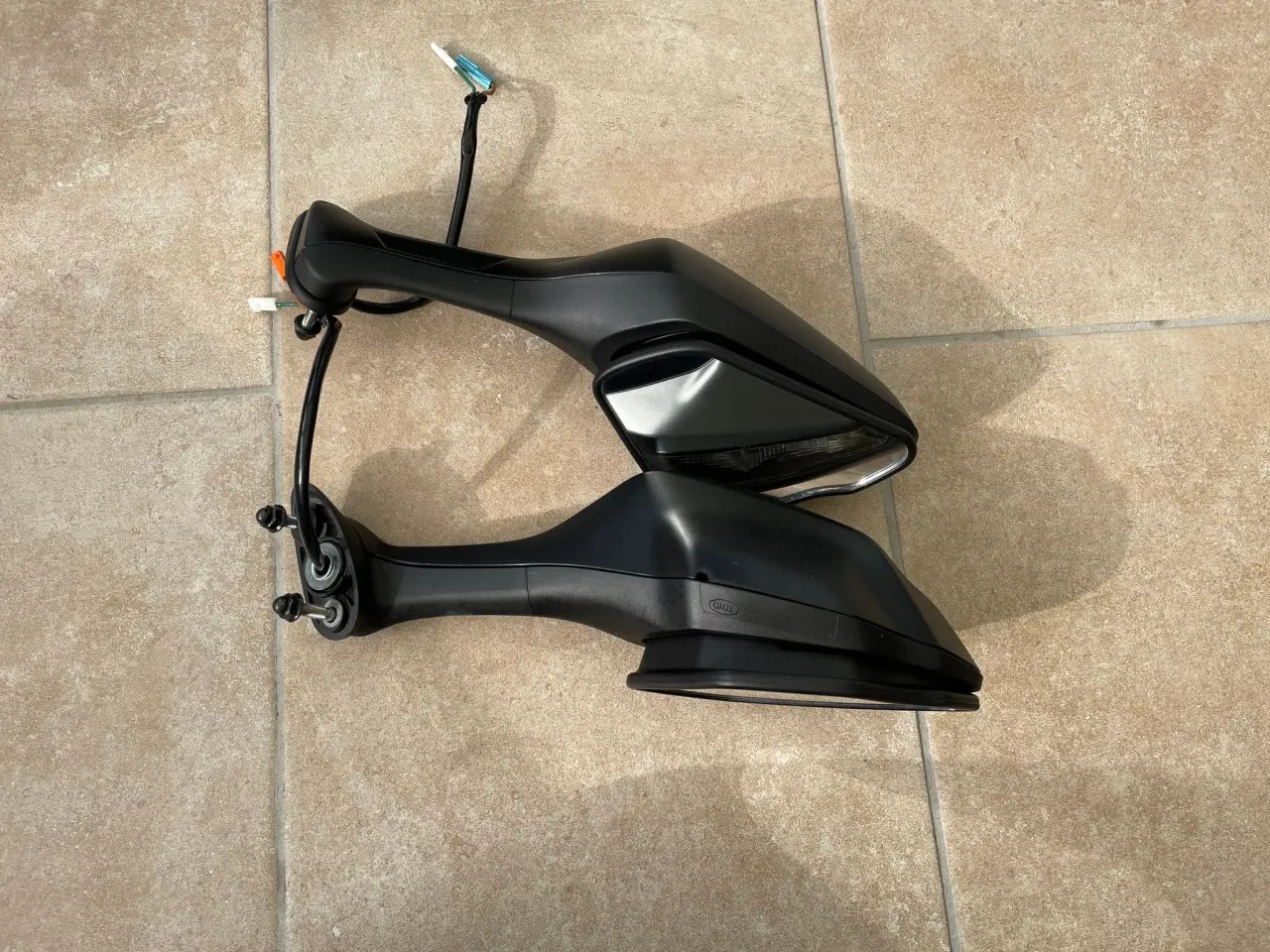 Billede 5 - Honda CBR1000RR-R SP dele