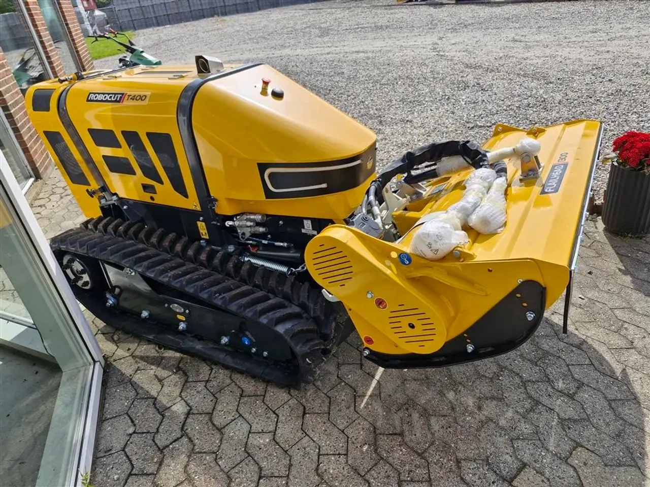 Billede 2 - McConnel Robocut slagleklipper Demo T400