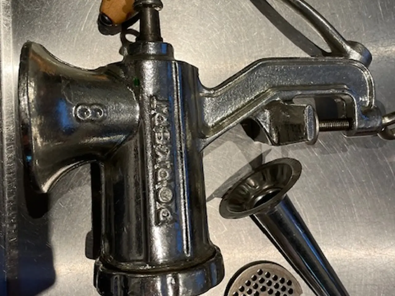 Billede 2 - Kødhakker gl. model