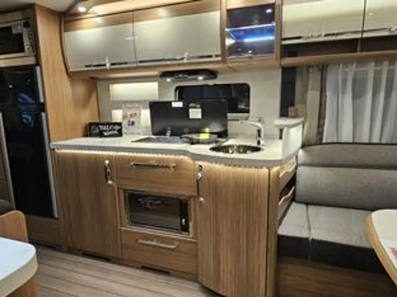 Billede 9 - Knaus SÜDWIND Scandinavian Selection 650 UDF - EFTERÅRSTILBUD SPAR 28.888 NU 396.492.-