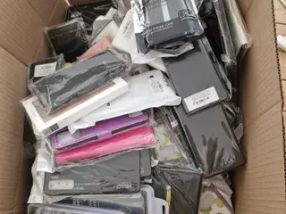 Phone cases samsung, iphone etc