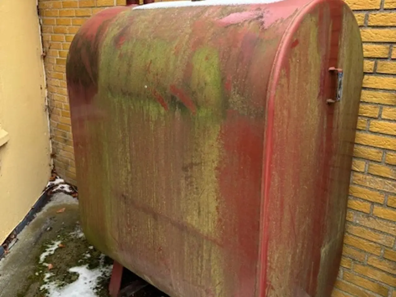 Billede 2 - Olietank 1200 liter sælges