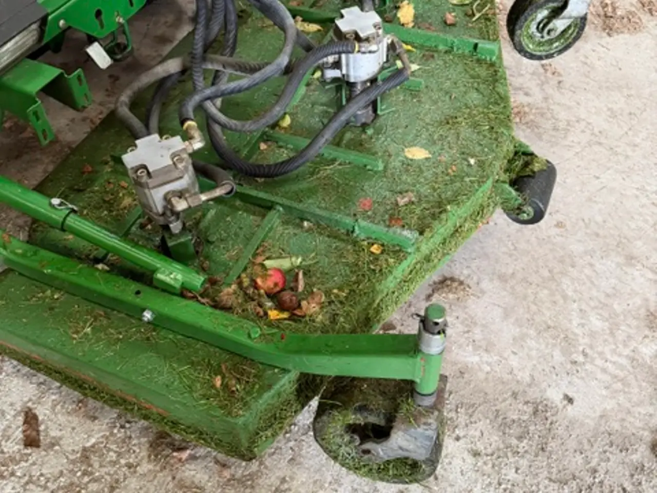 Billede 4 - John Deere 2500D, stor plæneklipper, diesel.