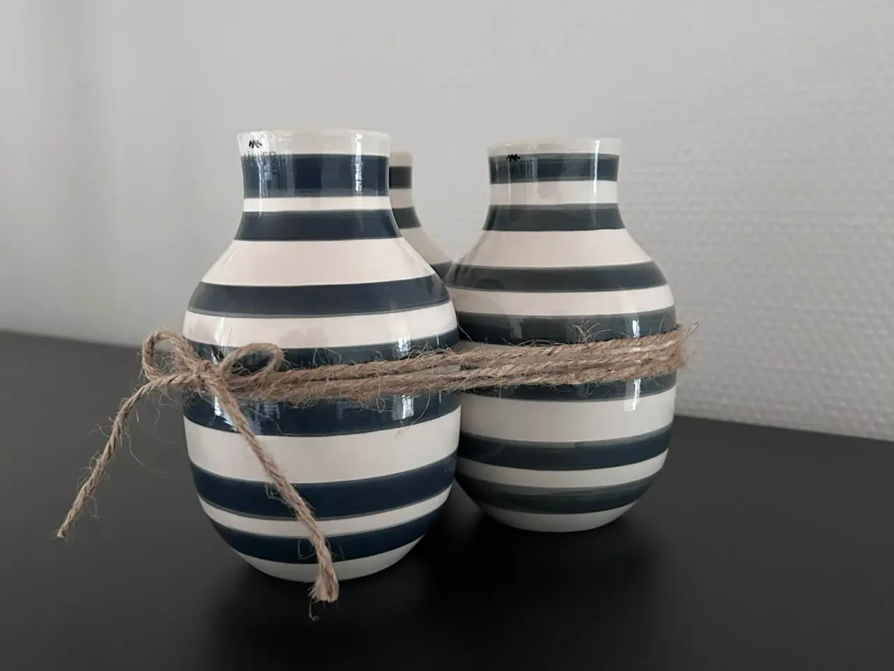 Billede 3 - Kähler omaggio vase 12,5 cm - koksgrå, 3 stk.