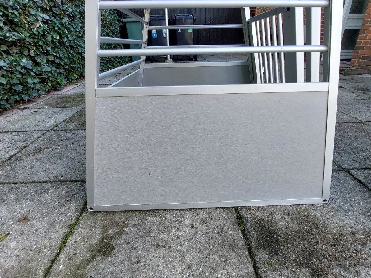 Billede 2 - Hundebur b65 h66 d78 cm.