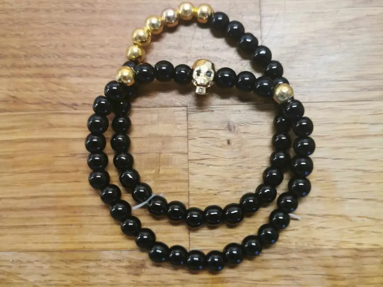Billede 4 - skull armbånd 2 stk.