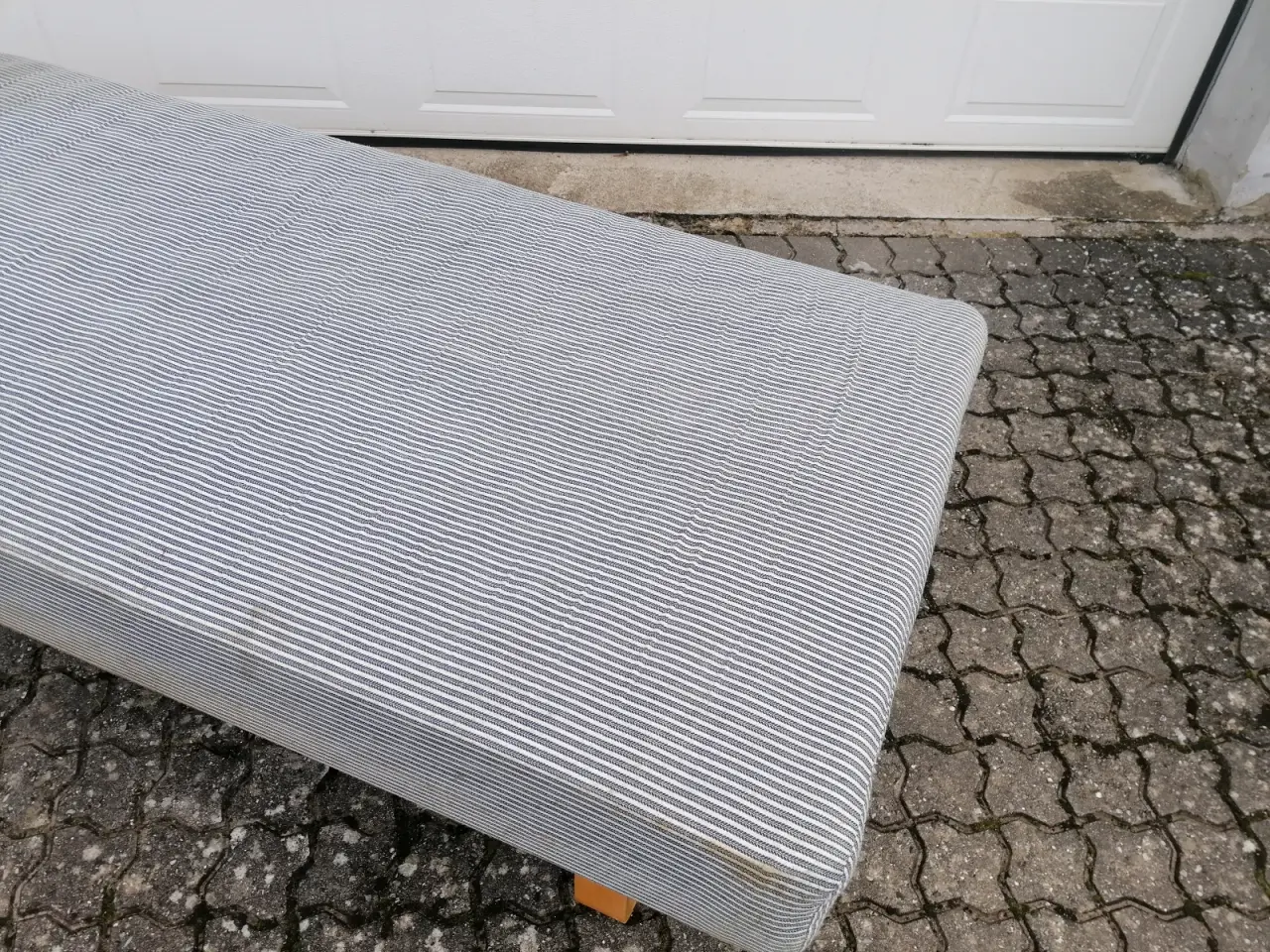 Billede 2 - Boxmadras på Meder
