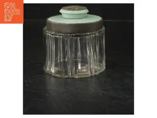 Antikke glasbeholdere med låg (str. Ø 9 cm. og. øh 8 cm)