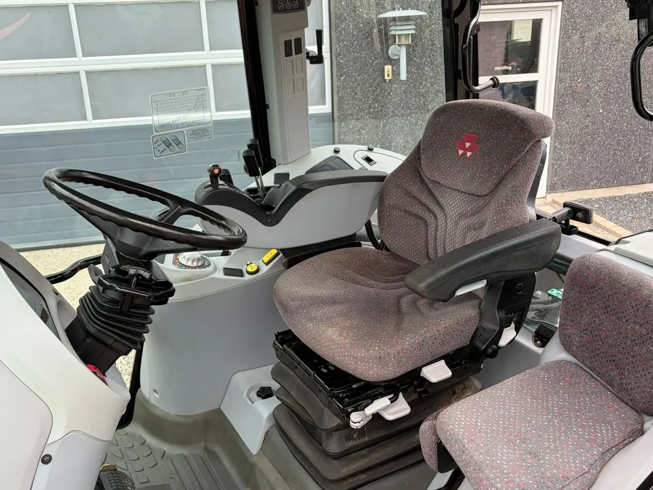 Billede 10 - Massey Ferguson 6480 Dyna 6 med frontlift Meget Veldholdt