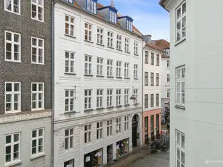 5 erhvervsejerlejligheder i fredet ejendom – oplagt til konvertering