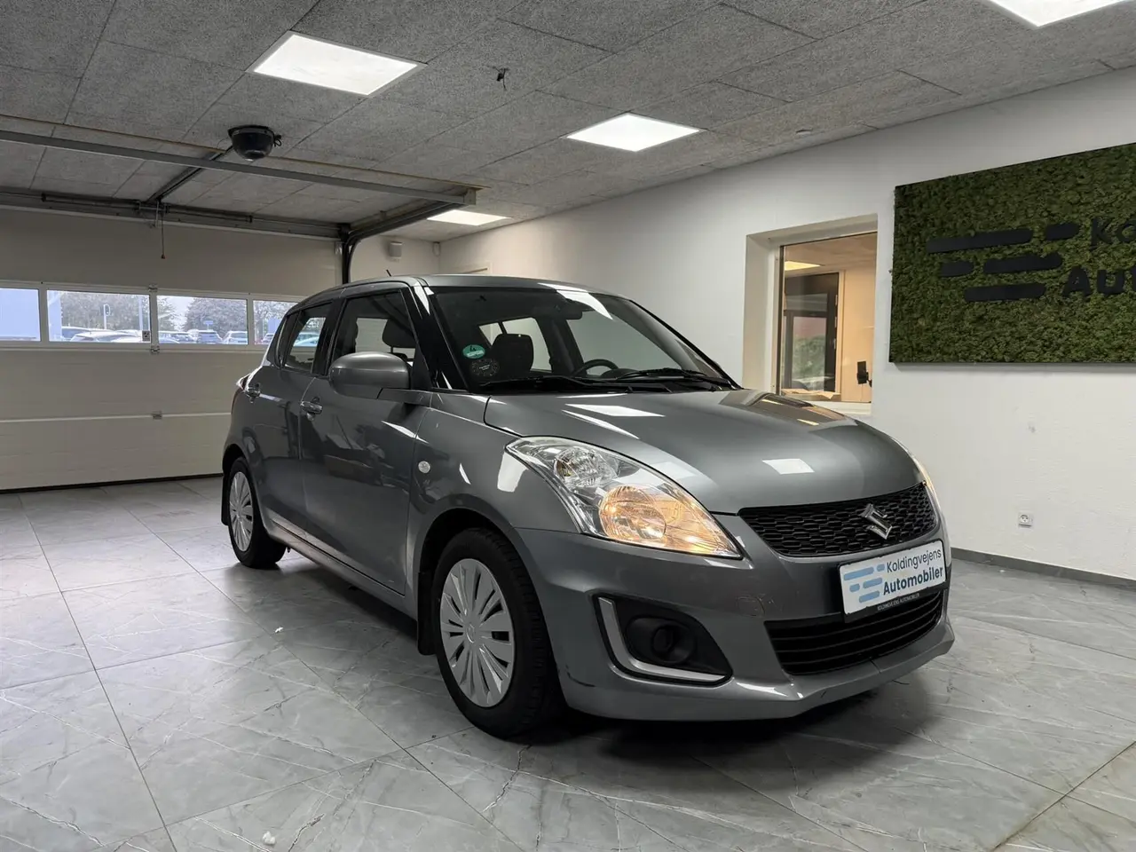 Billede 1 - Suzuki Swift 1,2 16V Comfort 90HK 5d