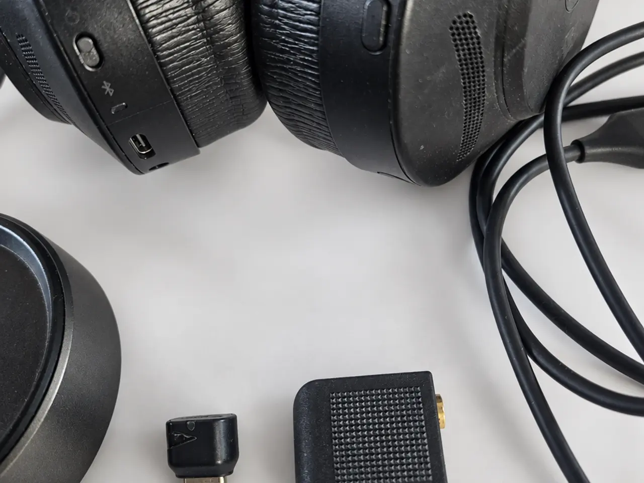 Billede 6 - Jabra Evolve2 85 MS med ladestation og tilbehør
