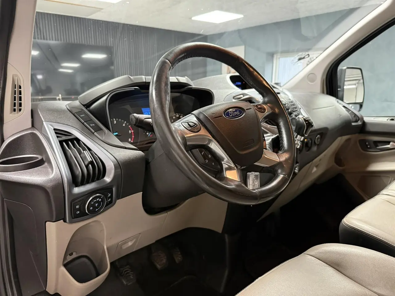 Billede 11 - Ford Tourneo Custom 300 L 2,2 TDCi Titanium 125HK 6g