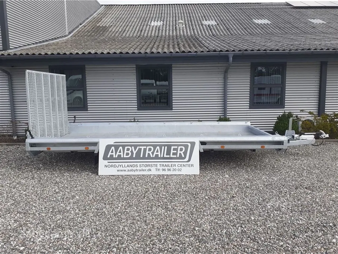 Billede 1 - 0 - Hulco Terrax 3 469x195 stærk og robust maskintrailer. 150 cm rampe. og ekstra lang lad længde. 3 aksler.