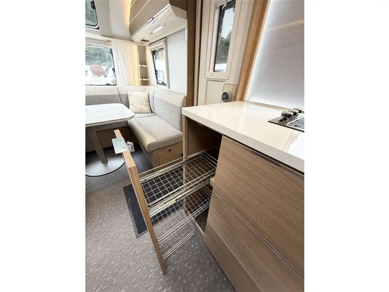 Billede 11 - 2020 - Adria Adora 593 UP Queensbed-Gulvtemperering-Ambientebelysning-Panorama