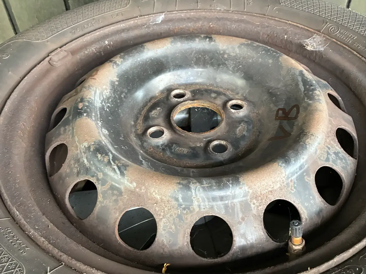Billede 2 - Vinterhjul Toyota Yaris.