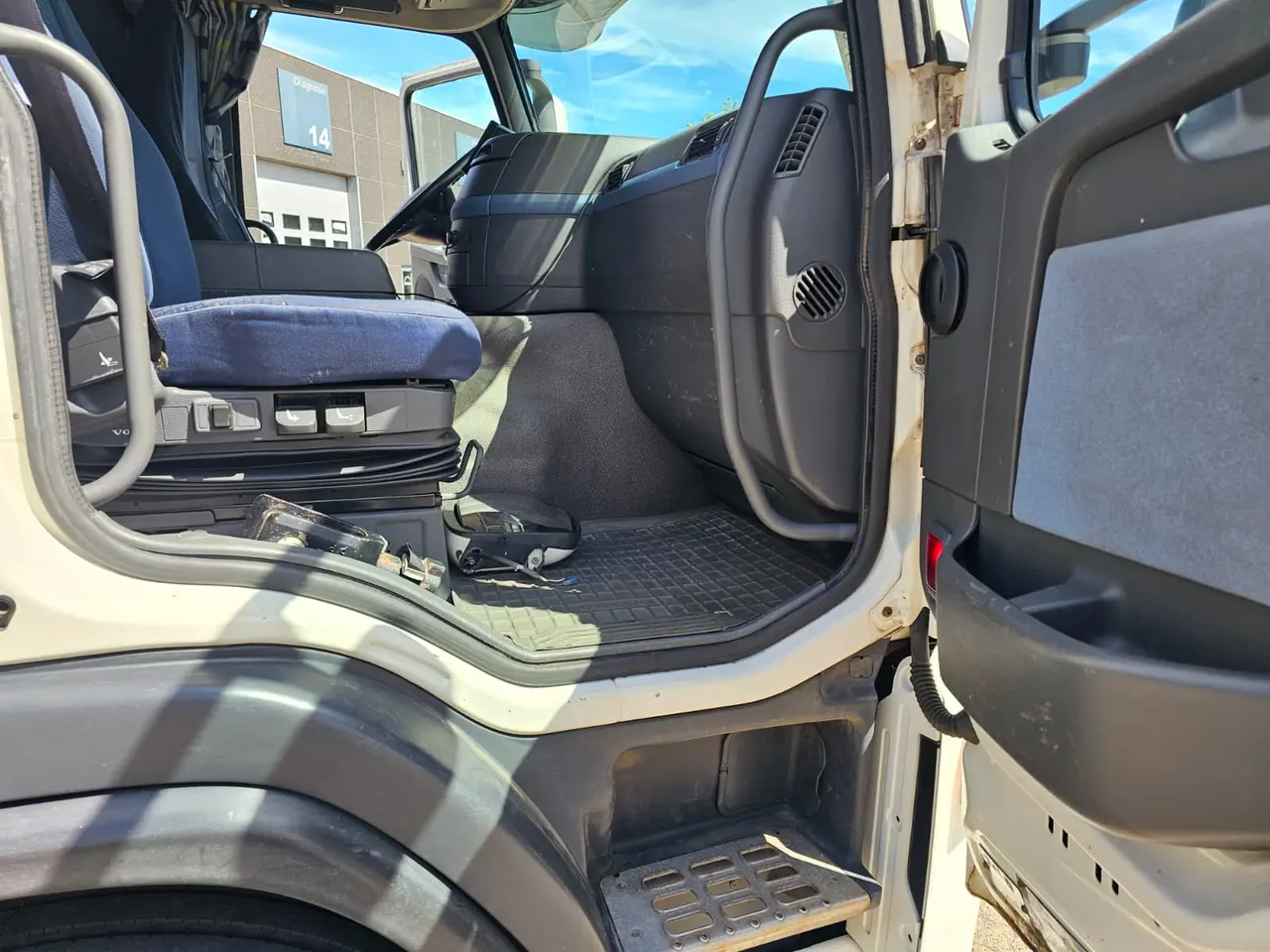 Billede 16 - Volvo FM300 6X2-4, Kran