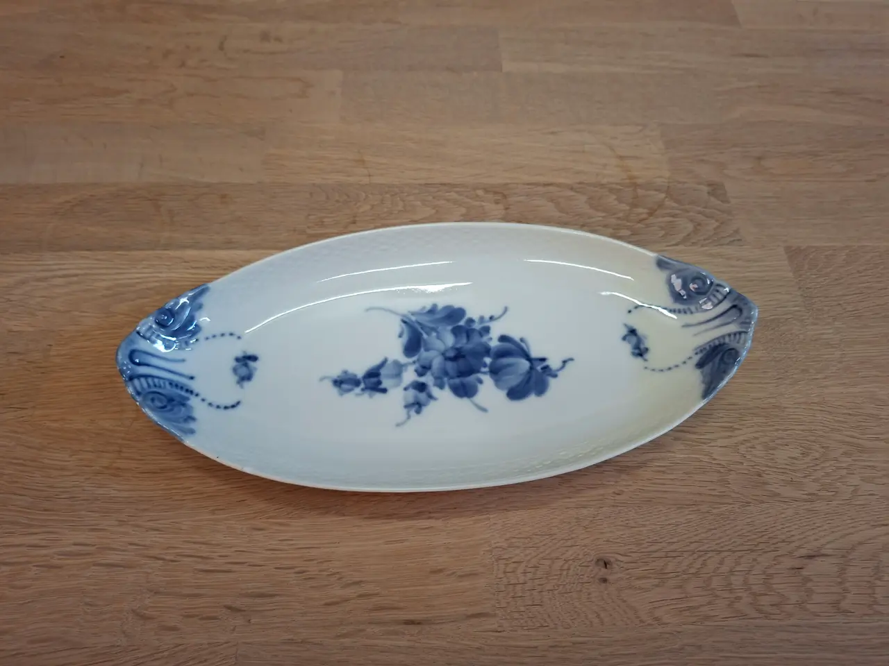 Billede 1 - Blå Blomst oval teskebakke model 8124 1 sortering