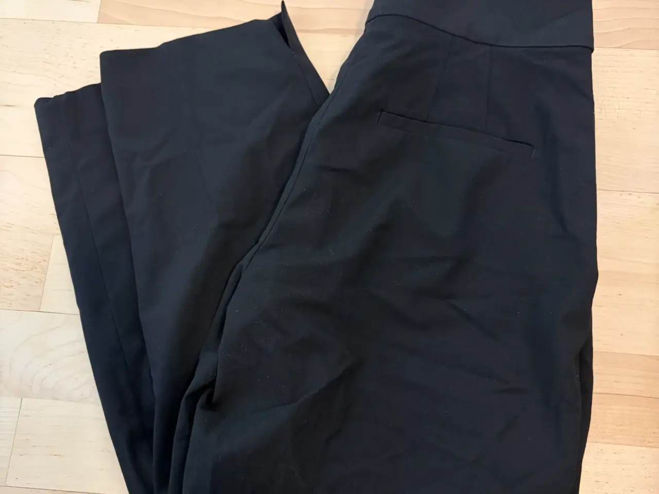 Billede 2 - Sorte pæne bukser fra H&M