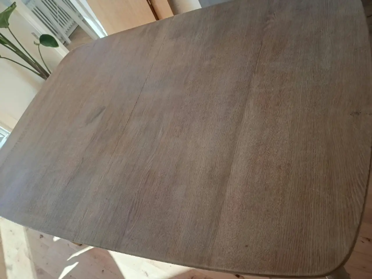 Billede 2 - Eksklusivt design bord I massiv egetræ