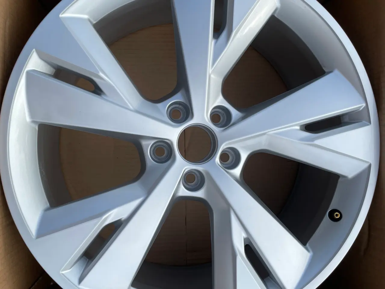 Billede 5 - Audi Q4 20" - Originale 5-Y-eget design