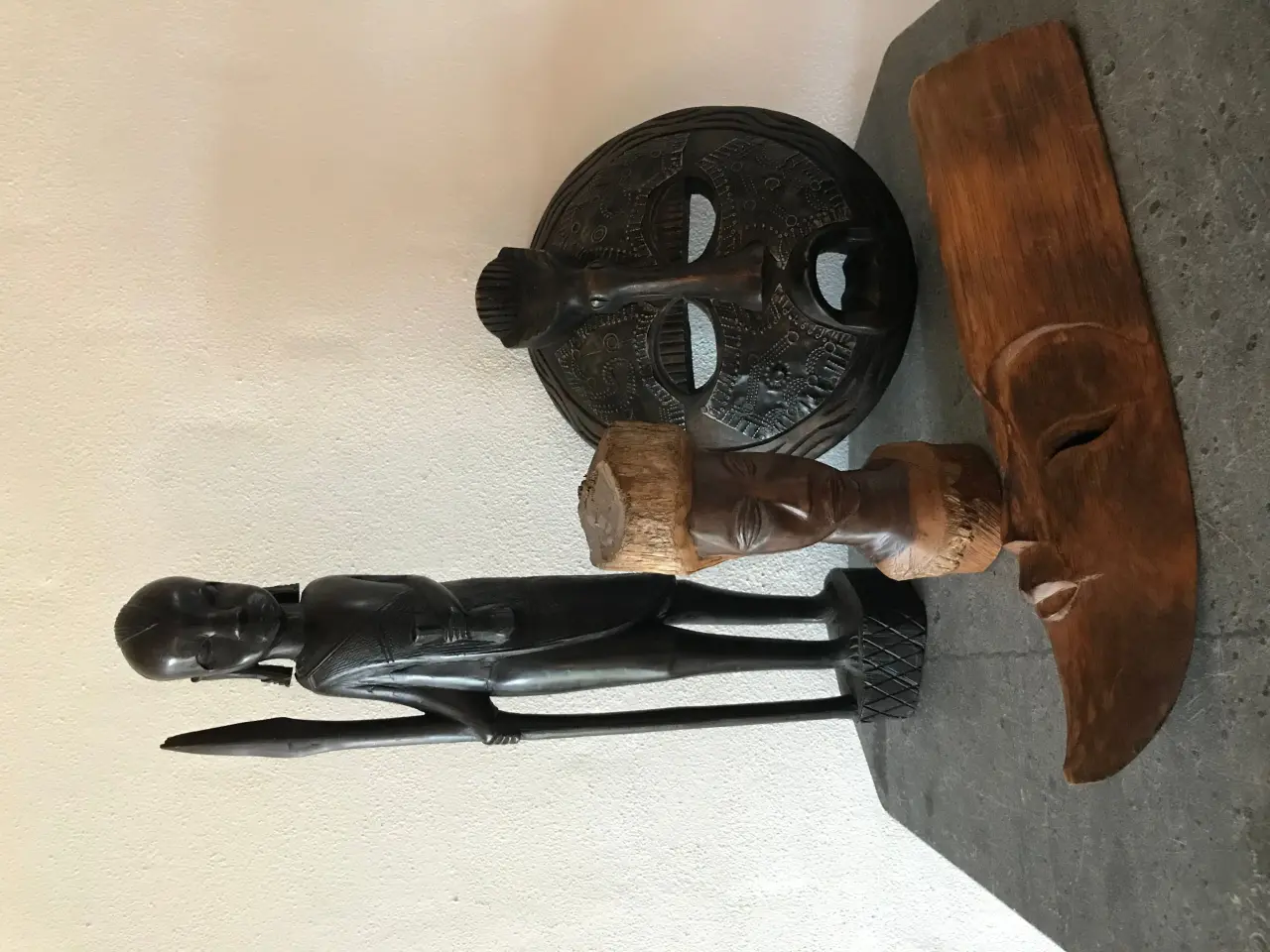 Billede 1 - Lille samling ældre afrikanske masker og figurer