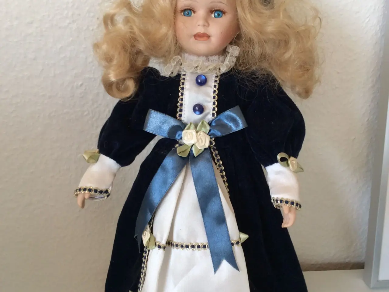 Billede 1 - Porcelænsdukke