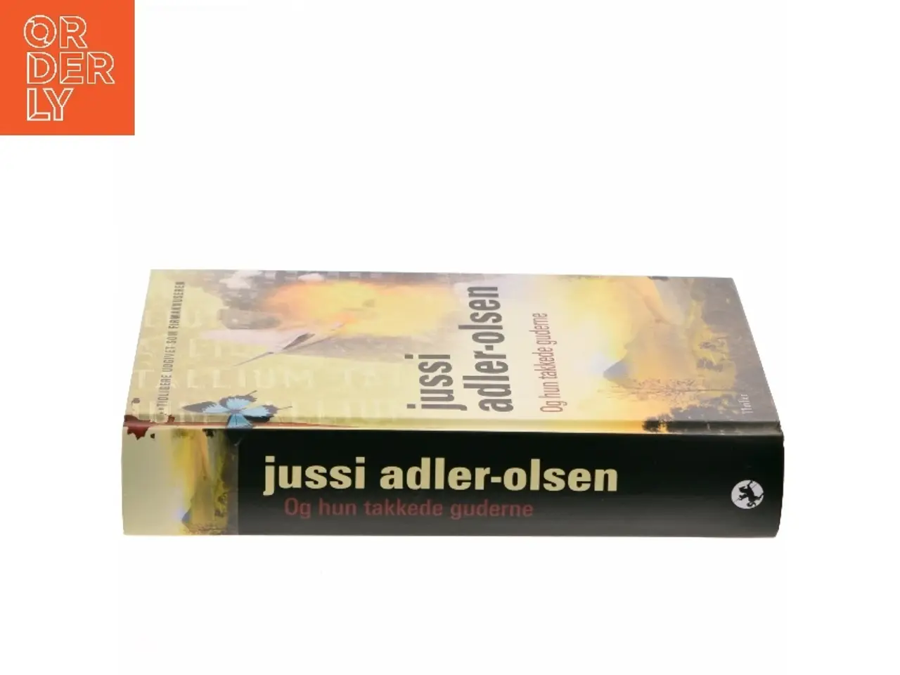 Billede 2 - Og hun takkede guderne af Jussi Adler-Olsen (Bog)