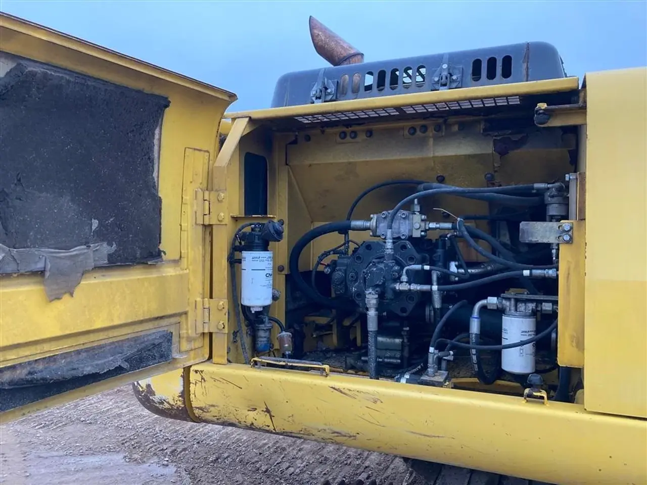 Billede 3 - New Holland E 265 LC Kipbart planerblad og graveskovl