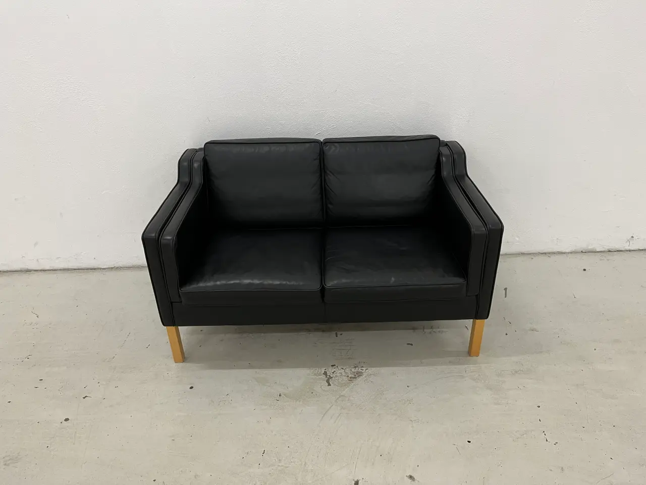 Billede 2 - Stouby Eva 2 Oers.Sofa i sort semianilin læder.