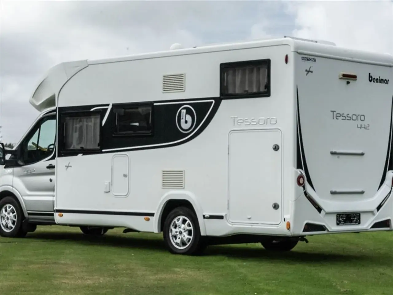 Billede 30 - 2020 - Benimar Tessoro T442 Kort vintervogn med automatgear og masser af plads