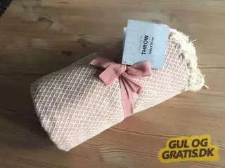Smukt sengetæppe med frynser, helt nyt