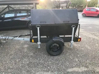 Grill til helstegt pattegris (udlejes)