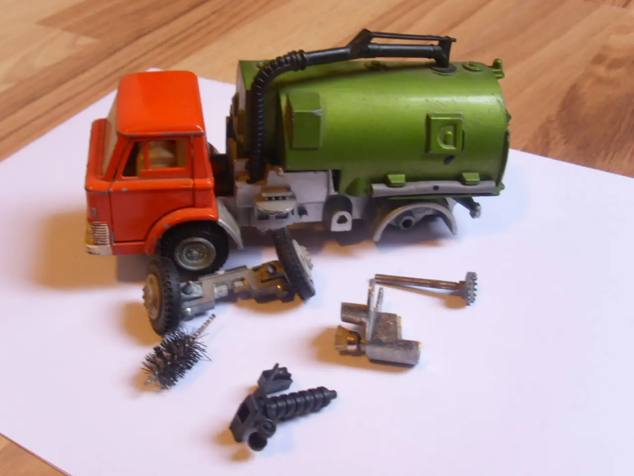 Billede 1 - Dinky reservedele