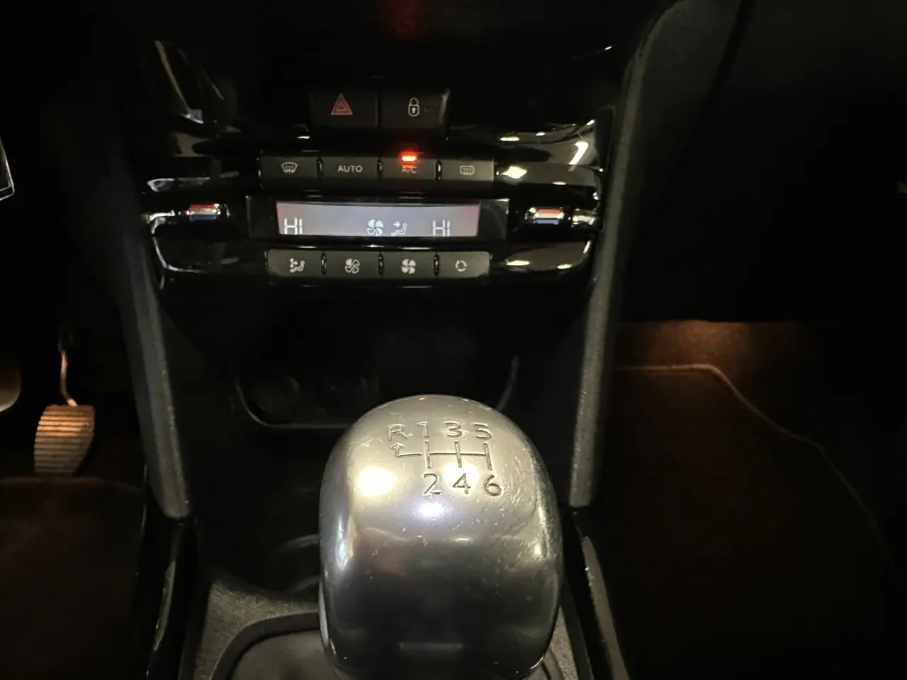 Billede 14 - Peugeot 2008 1,2 PureTech 110 Prestige Sky