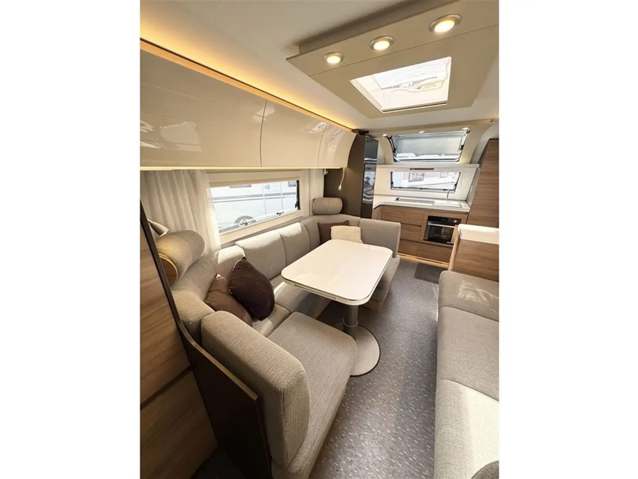 Billede 14 - 2020 - Adria Alpina 753 HT Enkeltsenge-Alde-Gulvvarme.-Aircon-Telt