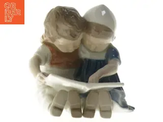 Figur af børn (str. 9x11 cm) fra Bing & Grøndahl