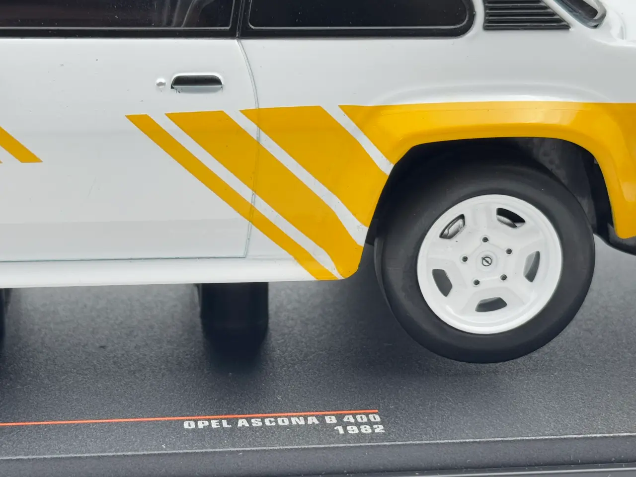 Billede 7 - 1982 Opel Ascona 400 1:18 Flot og detaljeret
