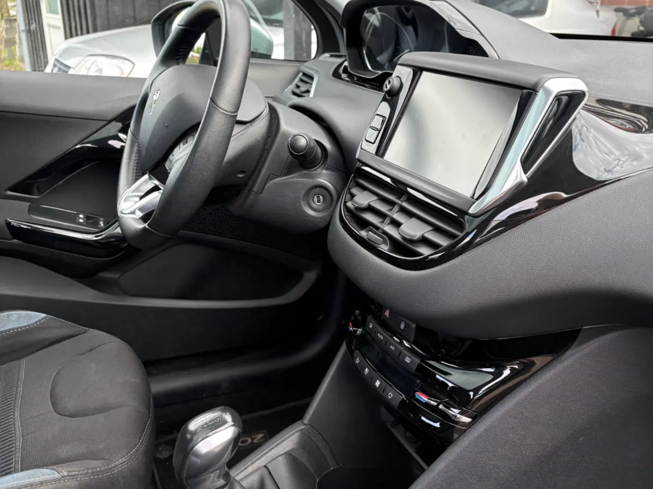 Billede 10 - Peugeot 208 1,2 VTi Allure Sky