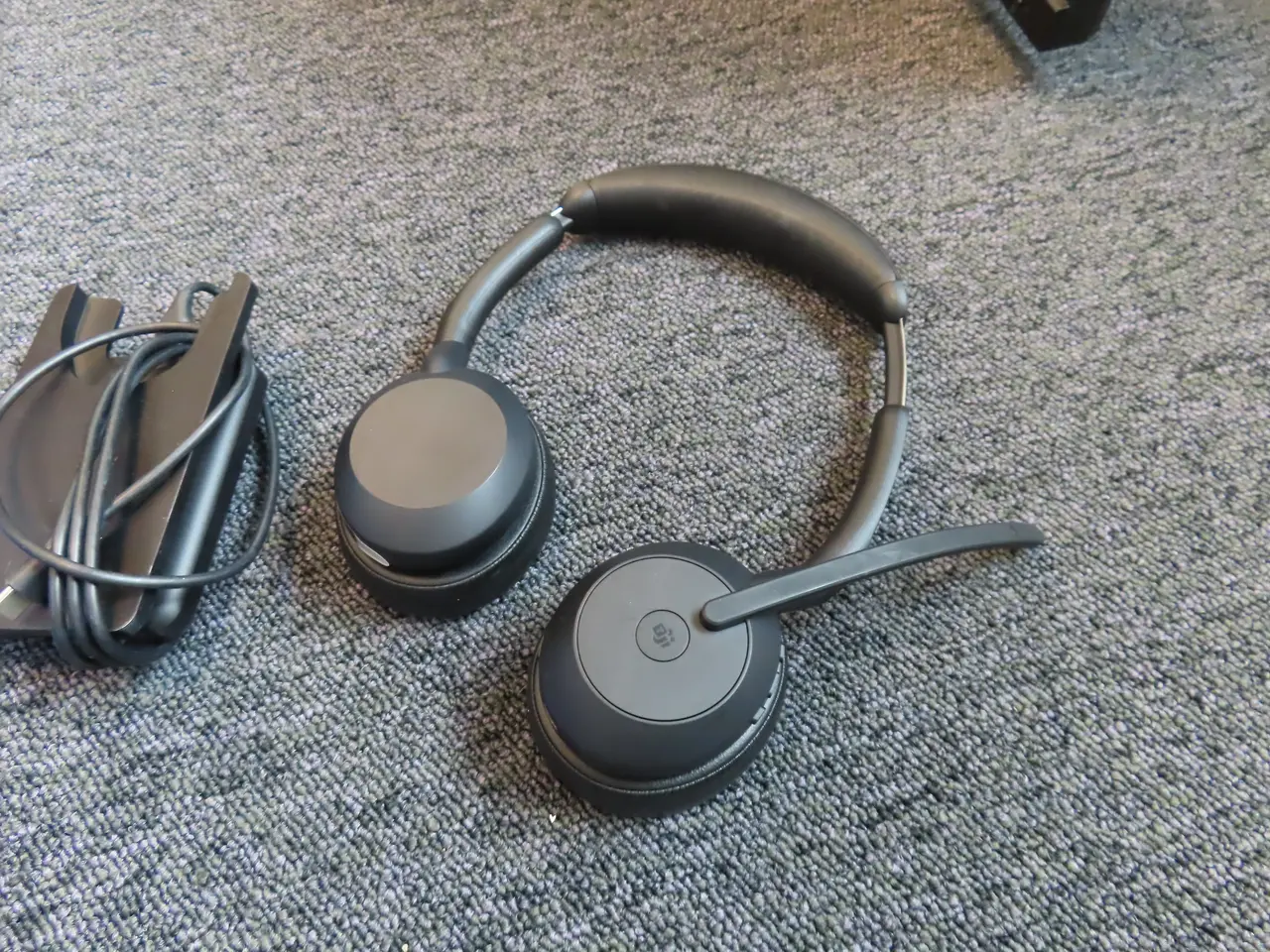 Billede 2 - Headset JABRA Dji Evolve2 55 med ladestand (med dongle)