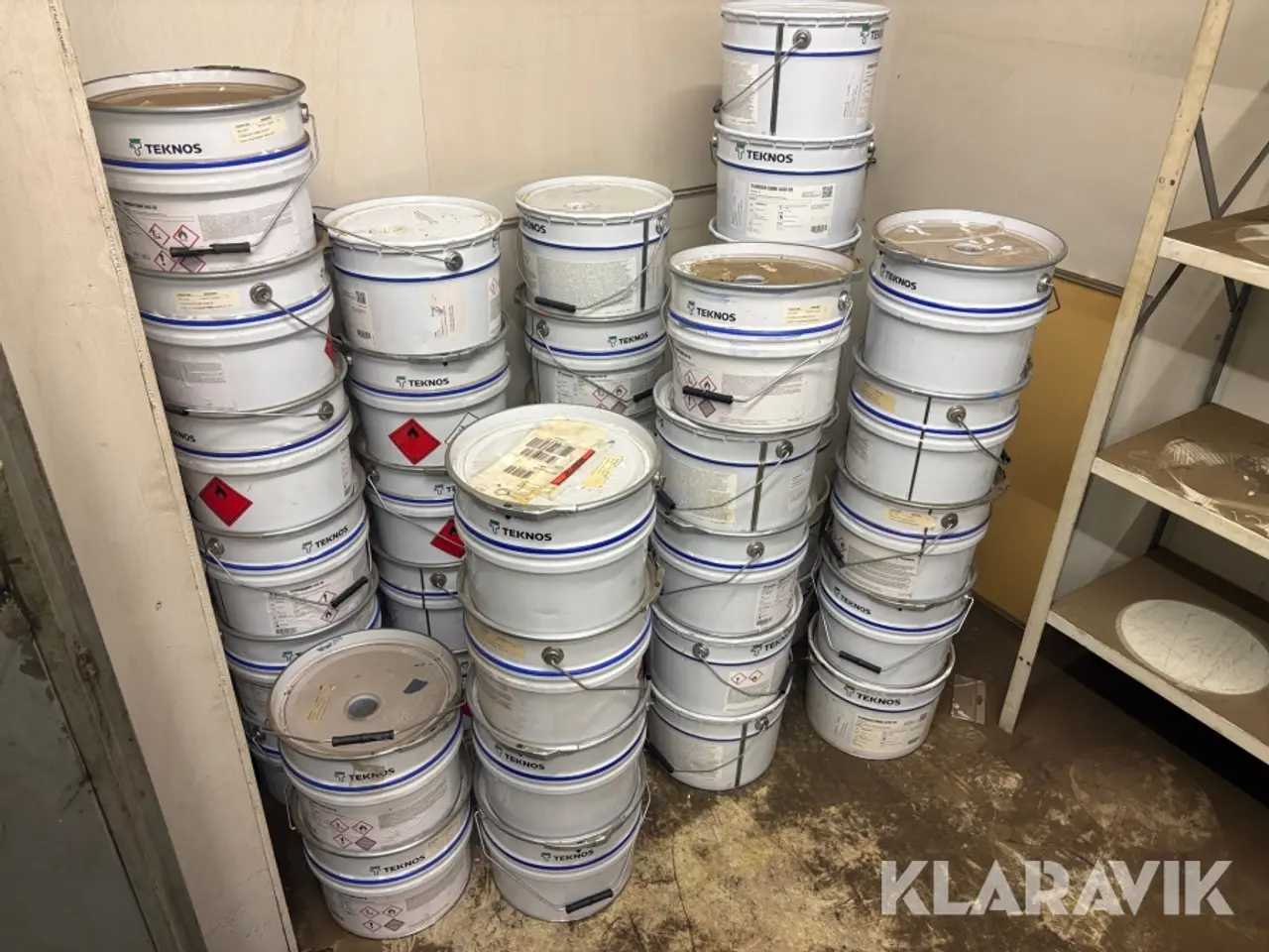 Billede 1 - Maling Teknodur Combi - blandet lot - 43 spande i alt