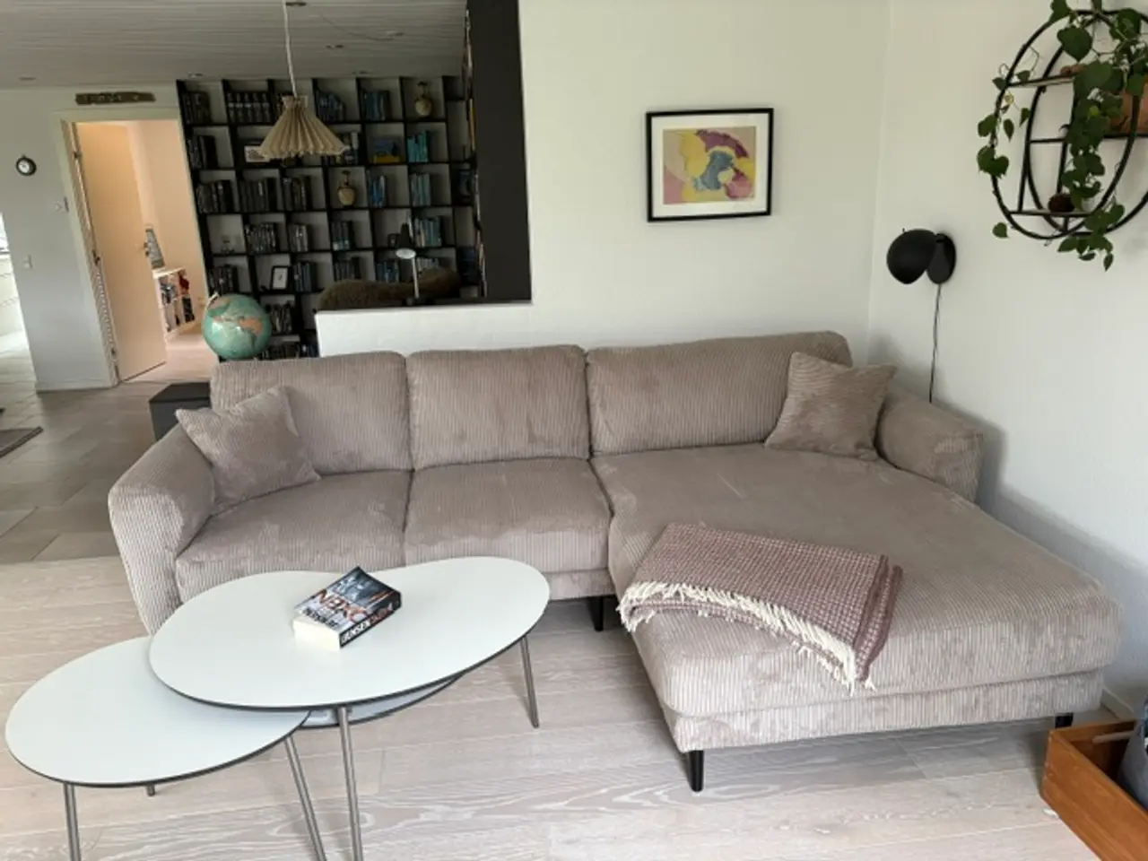 Billede 1 - Chaiselon fløjl sand-beige farve