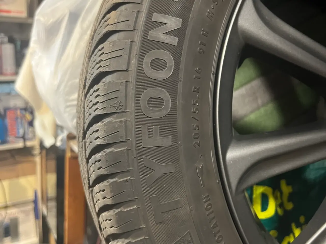 Billede 2 - VW vinterdæk 205/55 R16 5 x 112