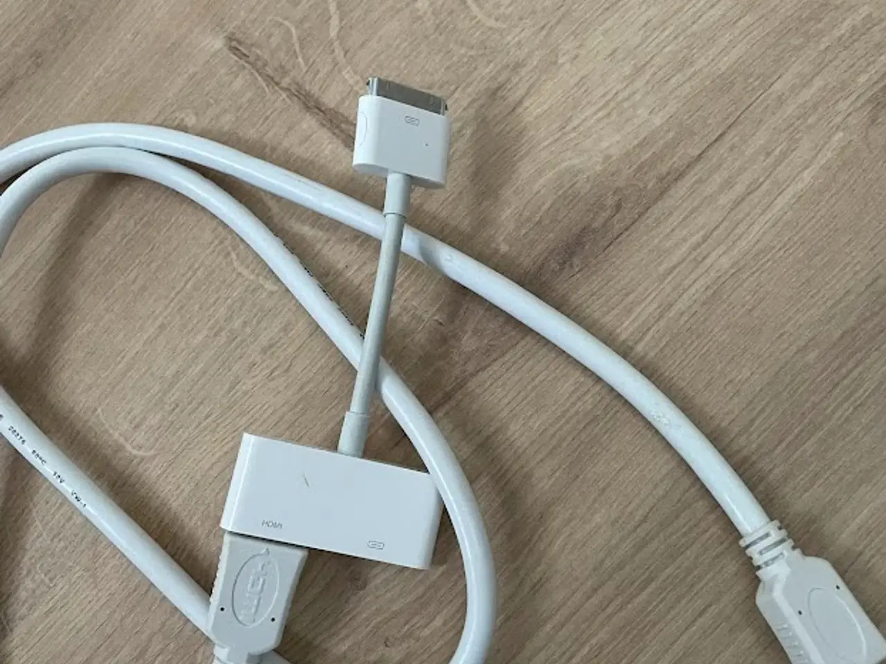 Billede 1 - Digitalt iPad II AV-Mellemstik med 30 Ben HDMI