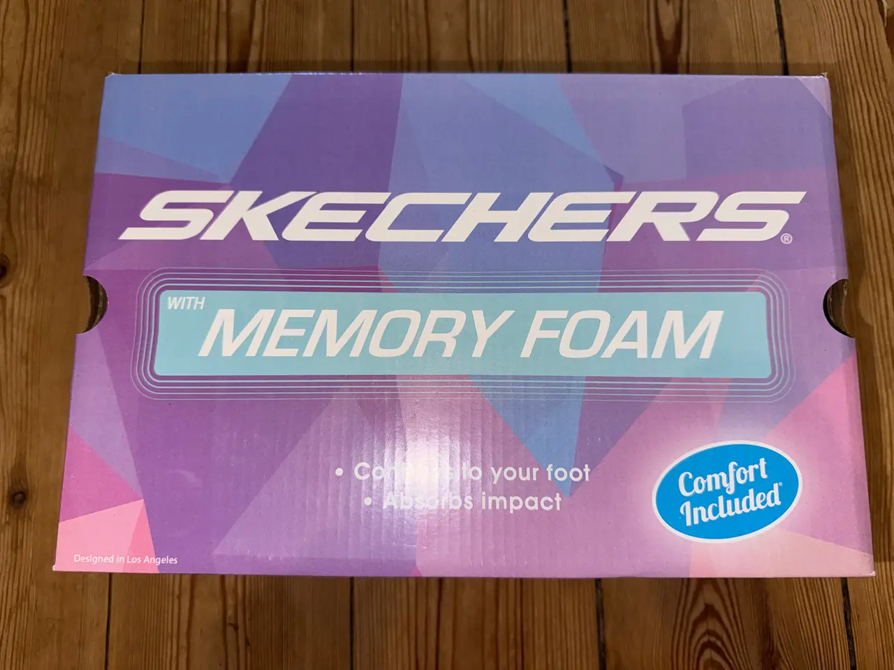 Billede 1 - Sjældne Skechers, flot dekoreret med blomster
